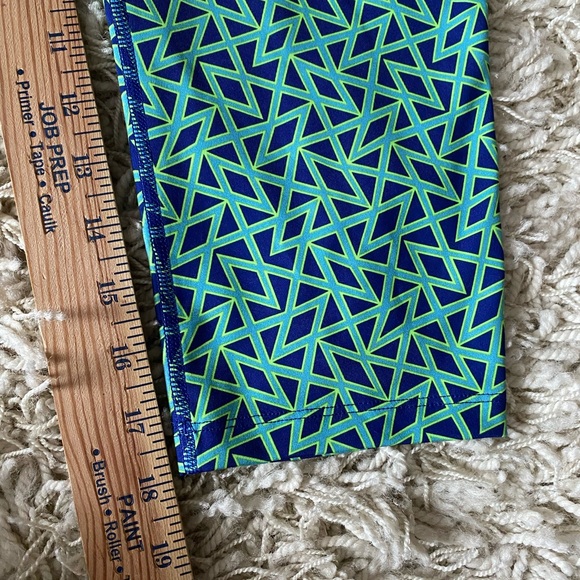 UNDER ARMOUR Girls Large YLG HeatGear Cropped Capri Stretch Pants - Picture 5 of 12